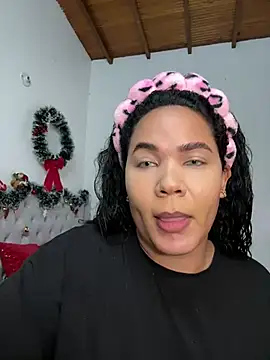 Snapshot of kristal_benet chatting on December 4, 2024, 5:00 pm kristal benet online show from December 4, 2024, 5:00 pm