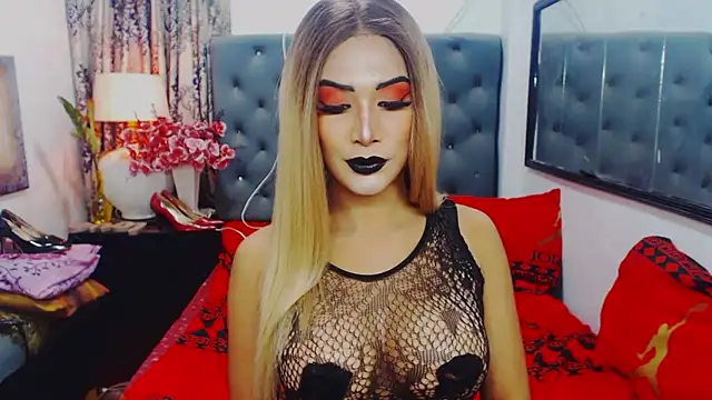 Snapshot of Mistress4fun chatting on September 29, 2025, 5:23 am Mistress4fun online show from September 29, 2025, 5:23 am