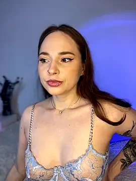 Snapshot of AlexaSpark_ chatting on September 14, 2025, 5:01 pm AlexaSpark  online show from September 14, 2025, 5:01 pm