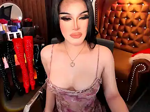 Snapshot of devongarcia chatting on October 1, 2025, 11:22 pm devongarcia online show from October 1, 2025, 11:22 pm