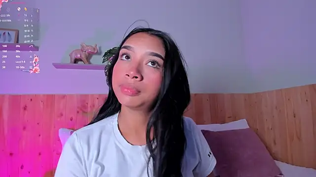 MissPocahontass online show from October 30, 2025, 11:44 am