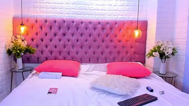 Snapshot of amber_sparkle chatting on September 18, 2025, 12:51 pm amber sparkle online show from September 18, 2025, 12:51 pm