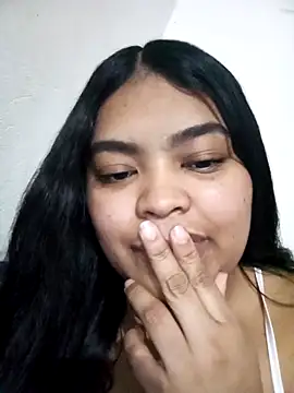 Snapshot of RileyDolly chatting on October 15, 2025, 6:24 am RileyDolly online show from October 15, 2025, 6:24 am