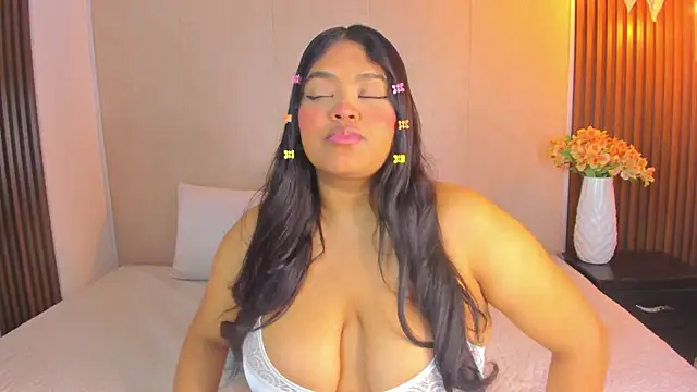 RileyDolly online show from November 2, 2025, 3:20 am