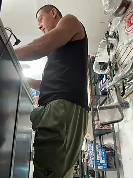 Snapshot of Terra-22cm chatting on September 18, 2025, 2:52 pm Terra-22cm online show from September 18, 2025, 2:52 pm