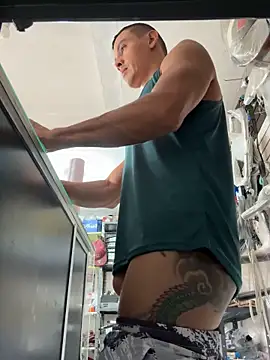 Snapshot of Terra-22cm chatting on September 30, 2025, 2:00 pm Terra-22cm online show from September 30, 2025, 2:00 pm