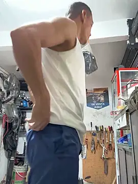 Snapshot of Terra-22cm chatting on October 27, 2025, 2:32 pm Terra-22cm online show from October 27, 2025, 2:32 pm