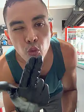 Snapshot of Terra-22cm chatting on November 7, 2025, 2:17 pm Terra-22cm online show from November 7, 2025, 2:17 pm