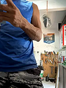 Snapshot of Terra-22cm chatting on November 22, 2025, 2:27 pm Terra-22cm online show from November 22, 2025, 2:27 pm