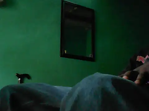 Snapshot of Dhuzu_Jovis chatting on October 26, 2025, 12:11 pm Dhuzu Jovis online show from October 26, 2025, 12:11 pm