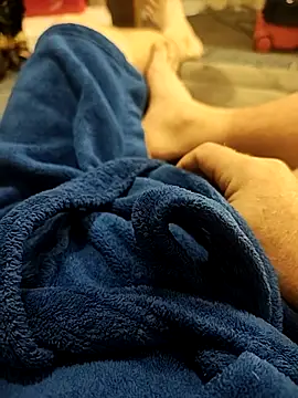 hubbyfun19 online show from December 20, 2025, 3:46 am