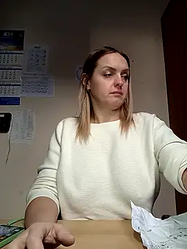 Snapshot of Ami_Foxy chatting on November 25, 2025, 11:43 am Ami Foxy online show from November 25, 2025, 11:43 am