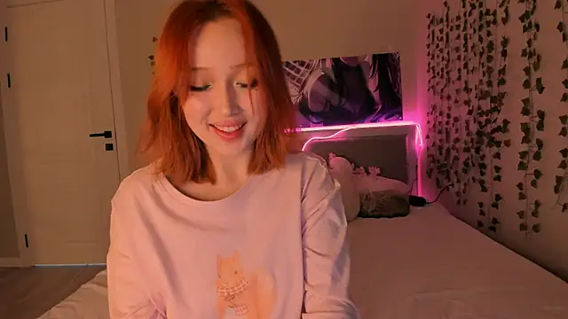 Snapshot of yuna_loon chatting on November 5, 2025, 2:39 pm yuna loon online show from November 5, 2025, 2:39 pm