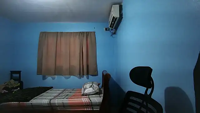 Jaket lovers online show from November 21, 2025, 7:12 pm