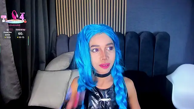 Snapshot of Gina_77 chatting on September 18, 2025, 2:08 pm Gina 77 online show from September 18, 2025, 2:08 pm