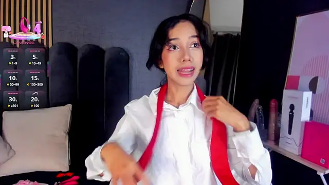 Snapshot of Gina_77 chatting on September 19, 2025, 1:45 pm Gina 77 online show from September 19, 2025, 1:45 pm