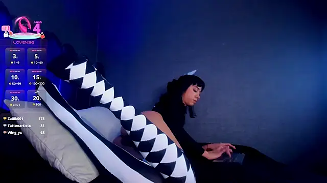 Snapshot of Gina_77 chatting on October 4, 2025, 5:11 pm Gina 77 online show from October 4, 2025, 5:11 pm