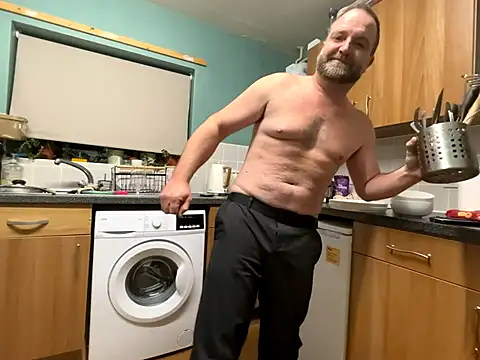 Dilfcam101 online show from November 26, 2025, 6:09 pm