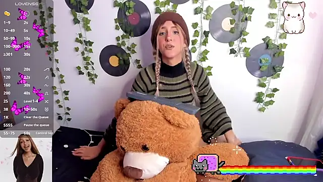 Amy Moonlight online show from September 20, 2025, 9:38 pm