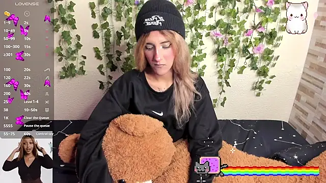 Amy Moonlight online show from November 2, 2025, 8:33 pm