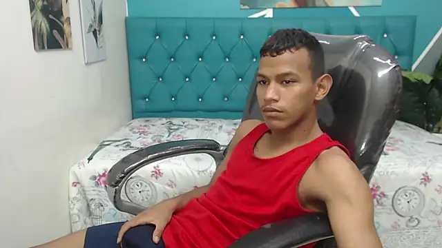Snapshot of Rory_castro chatting on September 15, 2025, 10:32 pm Rory castro online show from September 15, 2025, 10:32 pm