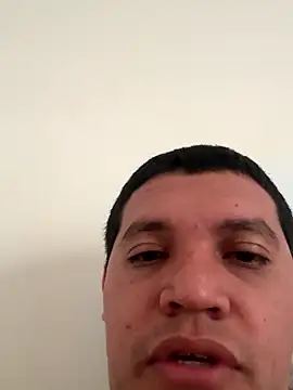 Snapshot of michael877675 chatting on October 10, 2025, 11:37 pm michael877675 online show from October 10, 2025, 11:37 pm