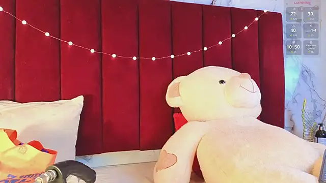 PrincePoppy online show from November 18, 2025, 9:19 pm