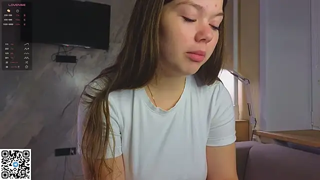 miss bubbles  online show from November 24, 2025, 11:59 pm