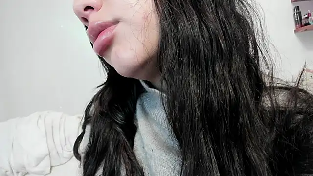 snow doll online show from October 24, 2025, 7:54 pm