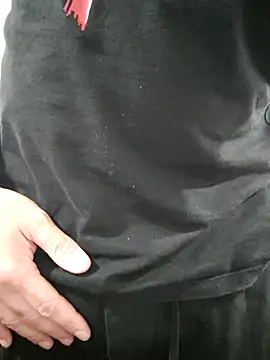 Bradd 32 online show from September 21, 2025, 5:25 pm