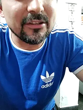 Bradd 32 online show from September 28, 2025, 5:13 am