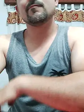 Bradd 32 online show from October 23, 2025, 2:11 am