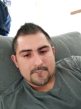 Bradd 32 online show from October 31, 2025, 5:14 pm