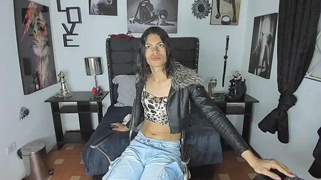 LunarisSmith online show from November 10, 2025, 10:09 pm