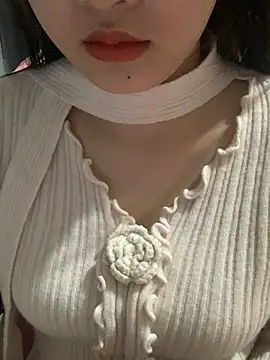 Linhtruong  online show from December 1, 2025, 4:17 am