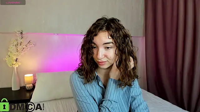 Snapshot of Adelina_Bliss chatting on November 8, 2025, 9:20 am Adelina Bliss online show from November 8, 2025, 9:20 am