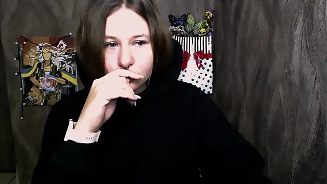 Linda S  online show from September 25, 2025, 9:13 am