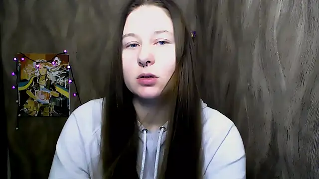 Linda S  online show from December 1, 2025, 11:04 am