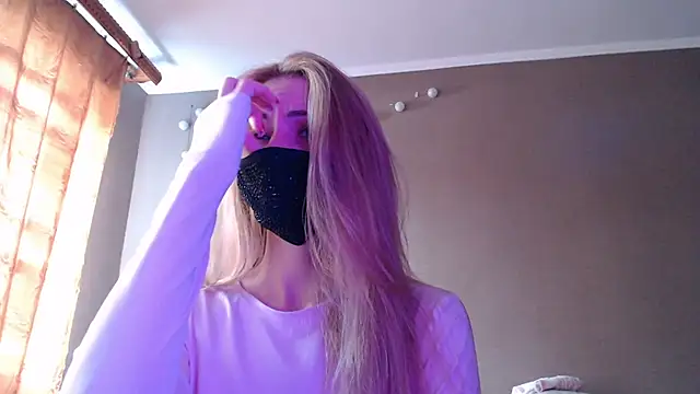 Snapshot of Iris_lave chatting on September 18, 2025, 10:28 am Iris lave online show from September 18, 2025, 10:28 am