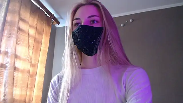 Snapshot of Iris_lave chatting on September 21, 2025, 11:56 am Iris lave online show from September 21, 2025, 11:56 am