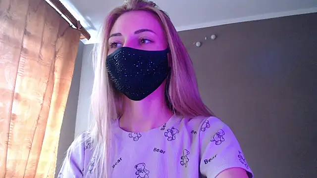 Snapshot of Iris_lave chatting on September 25, 2025, 1:37 pm Iris lave online show from September 25, 2025, 1:37 pm