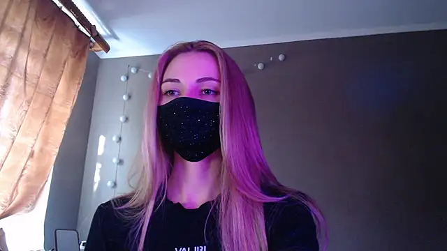 Snapshot of Iris_lave chatting on September 27, 2025, 2:33 pm Iris lave online show from September 27, 2025, 2:33 pm