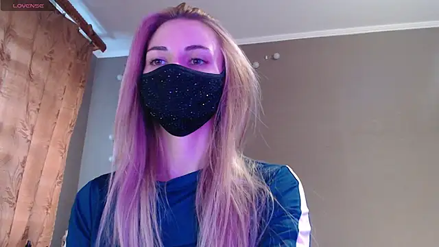 Snapshot of Iris_lave chatting on September 28, 2025, 3:17 pm Iris lave online show from September 28, 2025, 3:17 pm