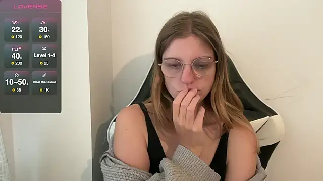 Snapshot of BustyKellyXXX chatting on September 17, 2025, 9:11 am BustyKellyXXX online show from September 17, 2025, 9:11 am