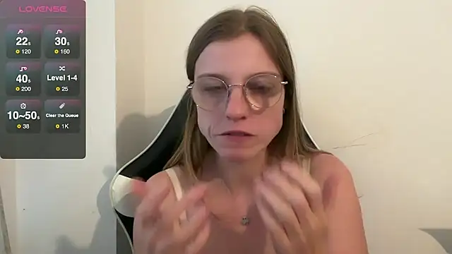 Snapshot of BustyKellyXXX chatting on October 22, 2025, 3:23 pm BustyKellyXXX online show from October 22, 2025, 3:23 pm