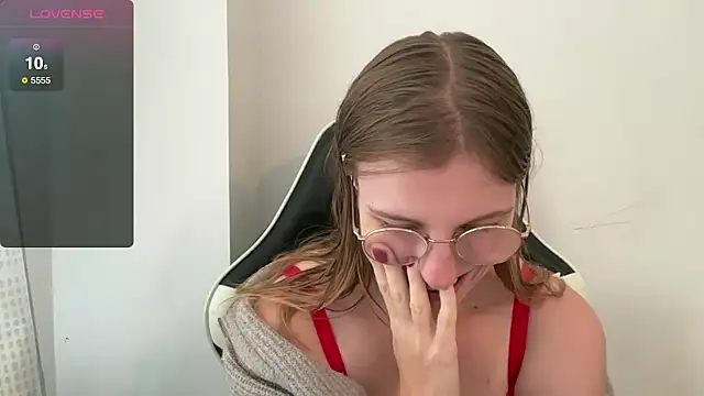 Snapshot of BustyKellyXXX chatting on November 28, 2025, 11:13 am BustyKellyXXX online show from November 28, 2025, 11:13 am