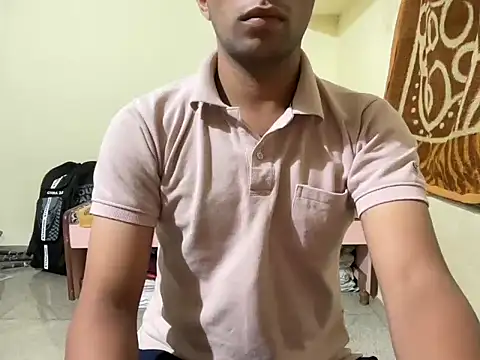 Snapshot of project085 chatting on October 29, 2025, 3:36 pm project085 online show from October 29, 2025, 3:36 pm