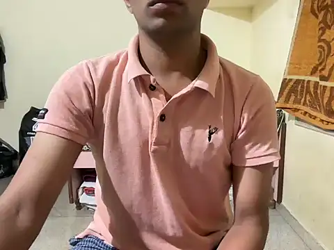 Snapshot of project085 chatting on November 6, 2025, 3:24 pm project085 online show from November 6, 2025, 3:24 pm