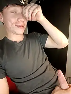 Snapshot of Logan_sixxer chatting on October 17, 2025, 9:50 pm Logan sixxer online show from October 17, 2025, 9:50 pm