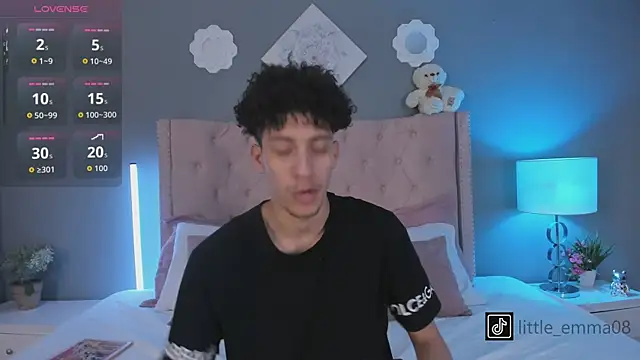 Joe And Emma online show from November 4, 2025, 9:03 pm